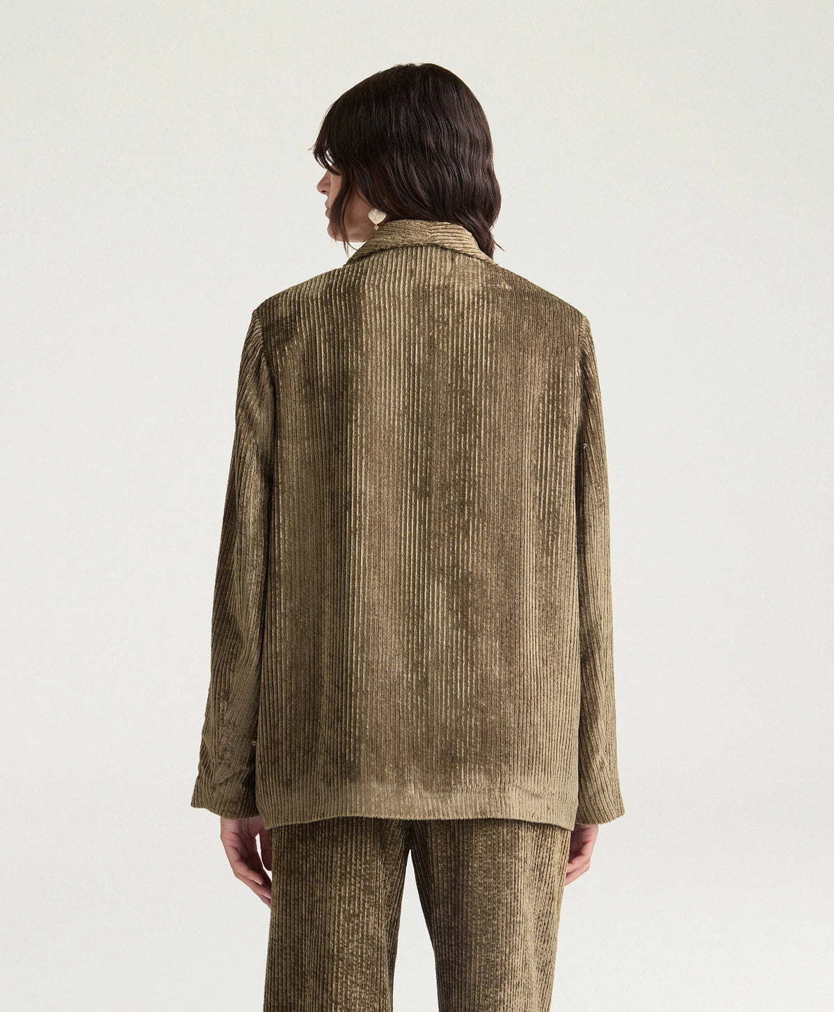VESTE PEMBROKE MOMONI EN VELOURS À CÔTES FLUIDE - KAKI