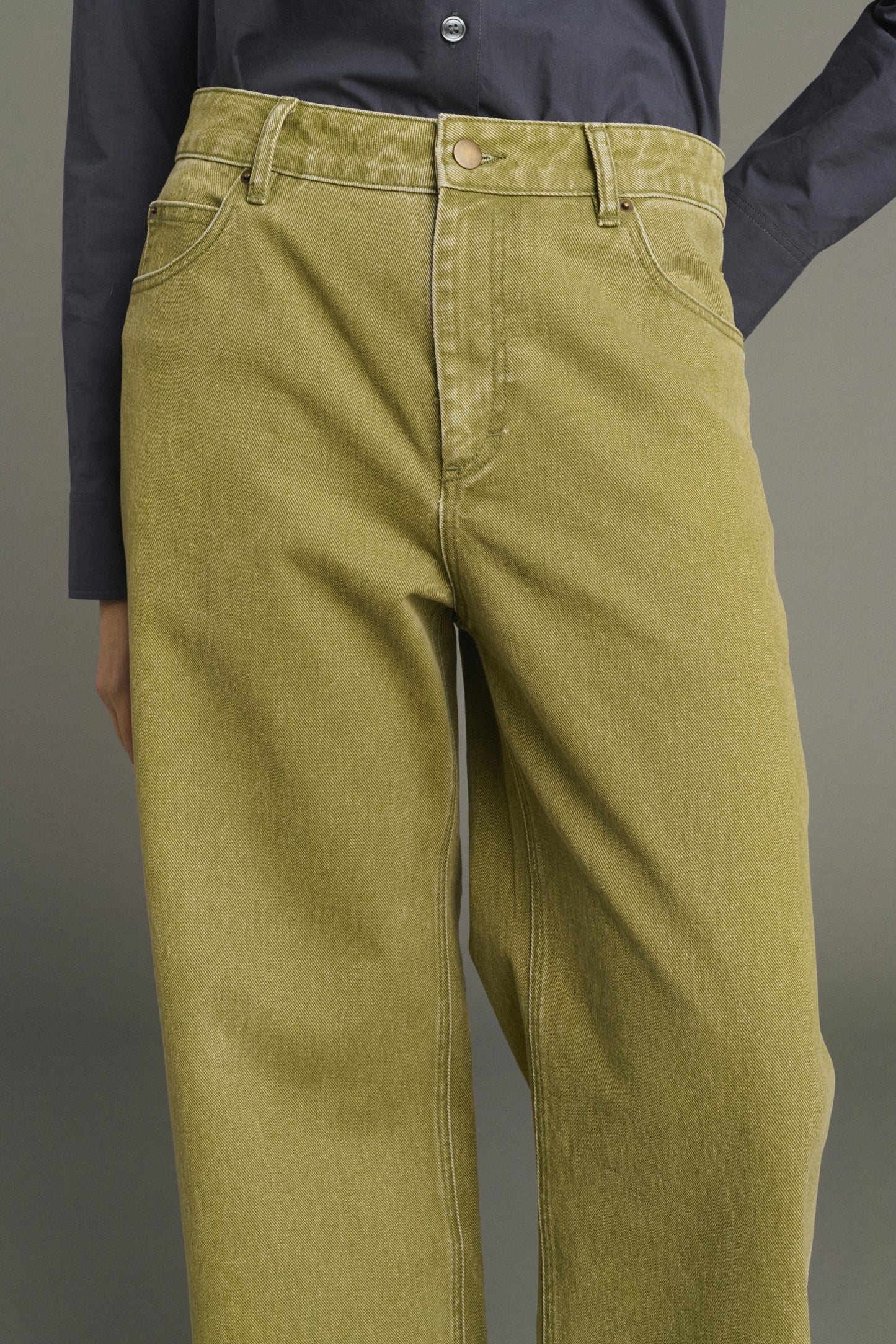 Jean Calvin Olive Washed – Soeur