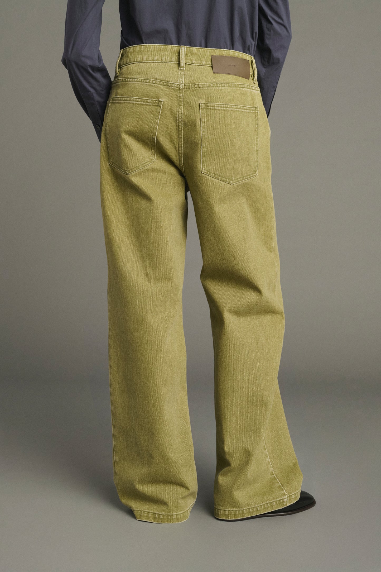 Jean Calvin Olive Washed – Soeur