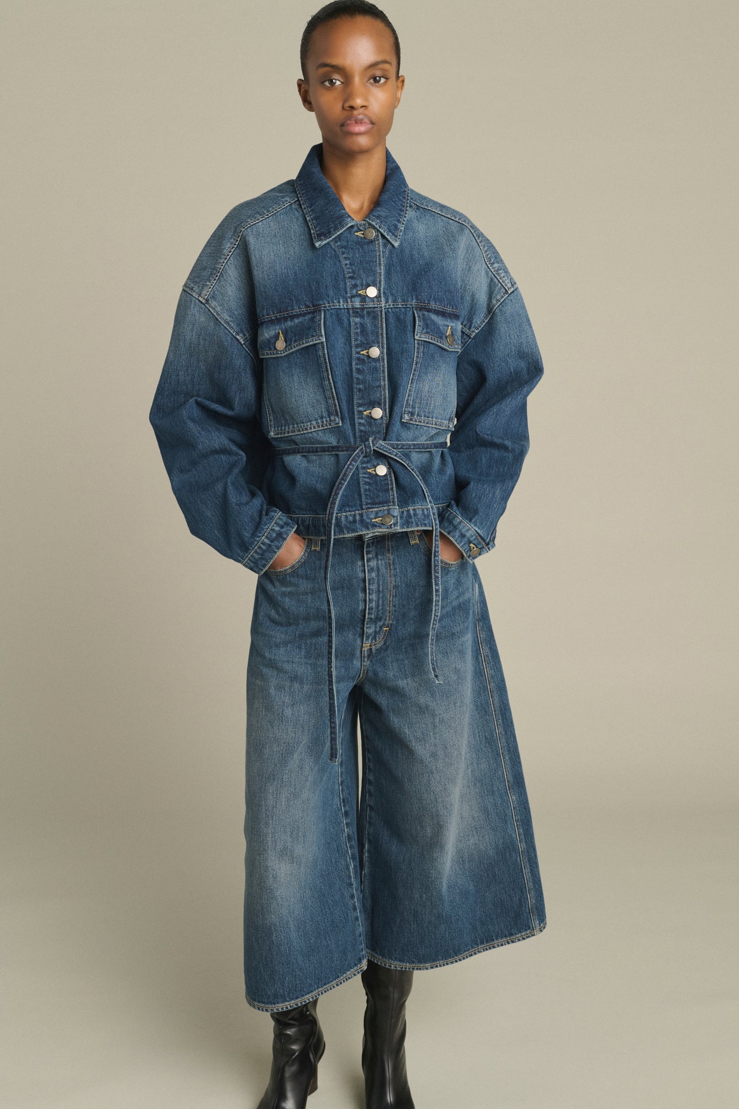 Blouson en denim ceinturé – Soeur