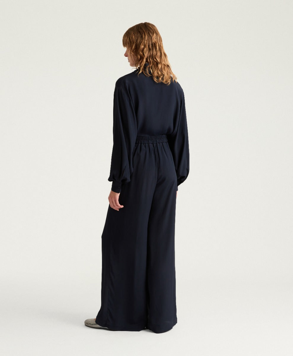 PANTALON ASPEN EN ACÉTATE/SOIE UNIE - BLEU MOMONI