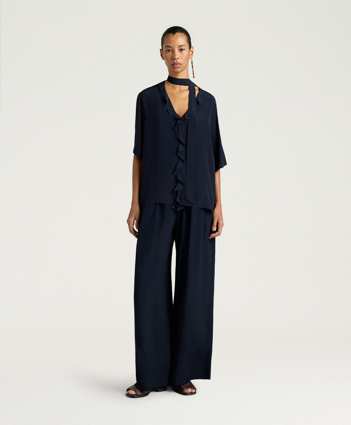 BLOUSE SALVIA EN ACÉTATE DE SOIE UNI - BLEU MOMONI