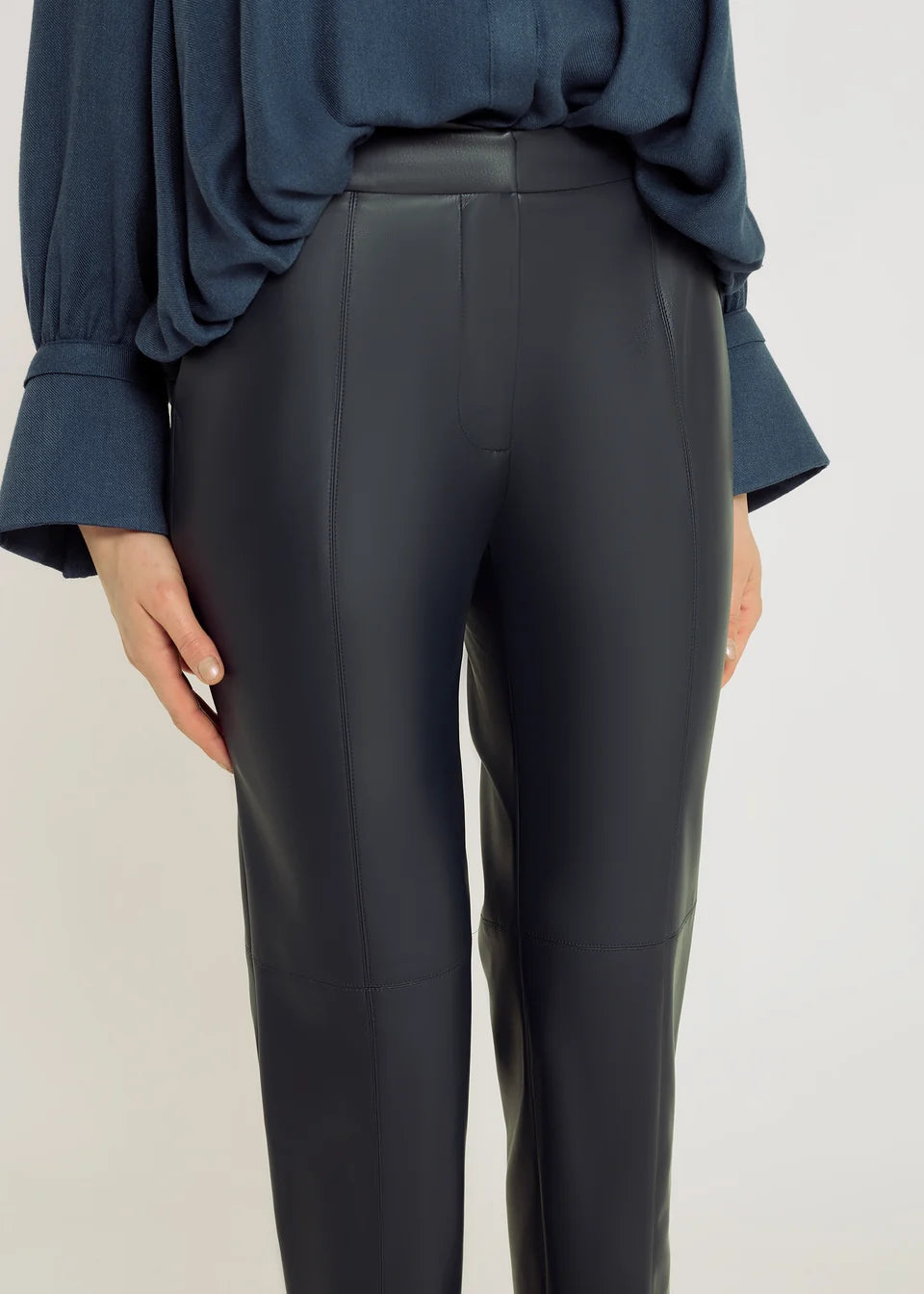 Pantalon effet cuir femme ARTHUR graphite – HANA SAN