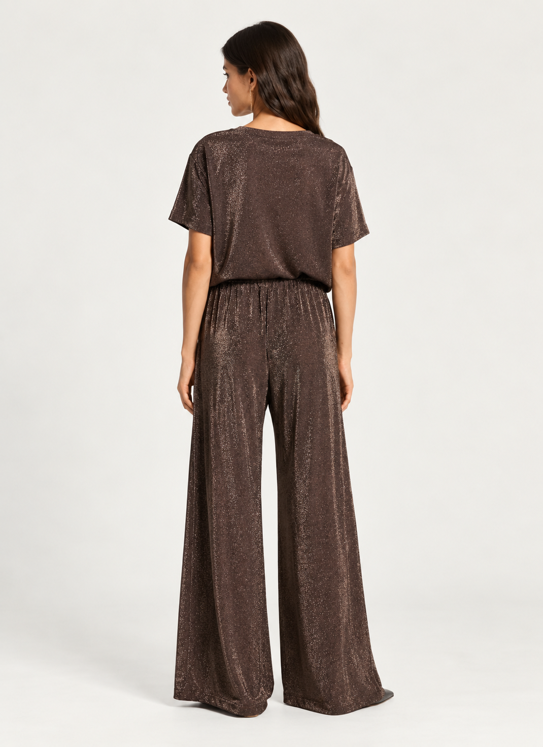 Pantalon large Momonì lurex cuivre porté de dos