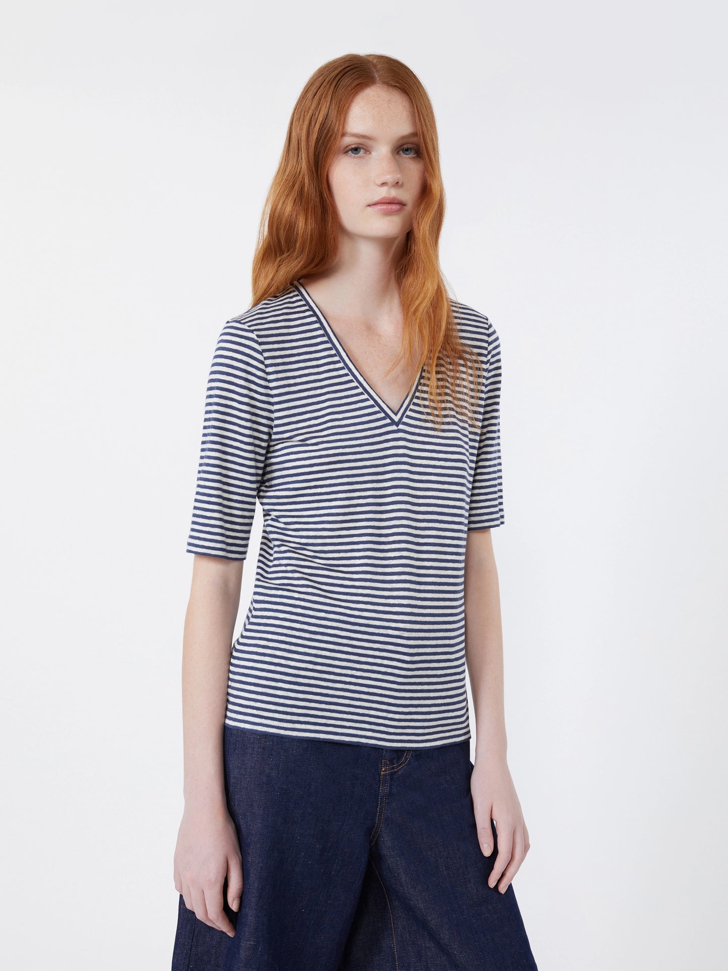 T-shirt à col en V en jersey de lin OPZIONE Max Mara weekend (Copie)