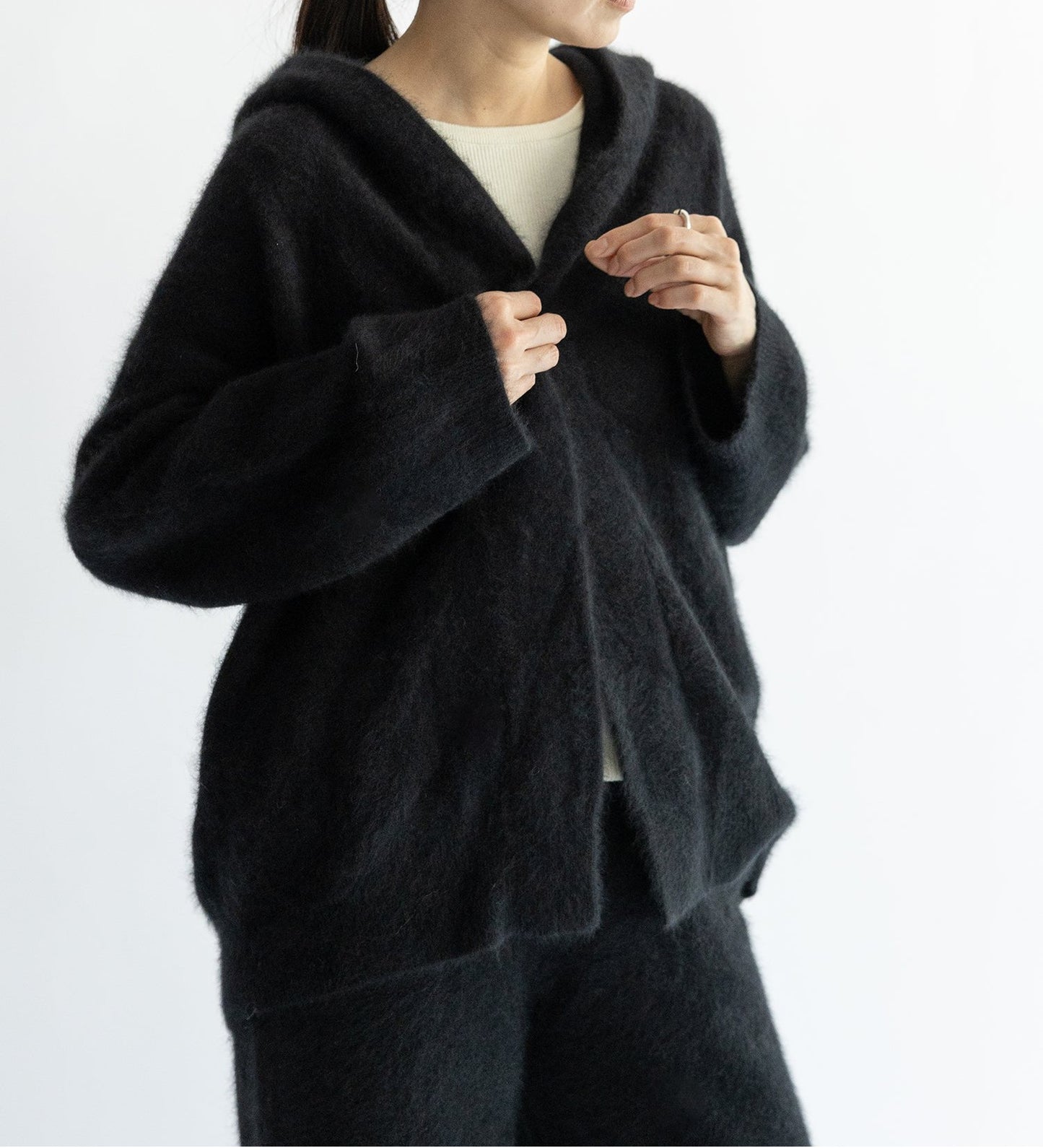 Cardigan à capuche en laine de raton laveur & renard CT Plage Noir